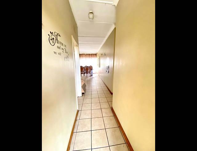 2 BEDROOM APARTMENT FOR SALE IN FLORIDA